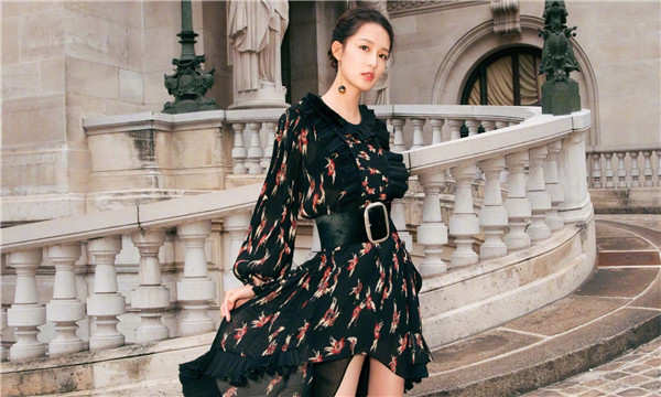 石鼓标题：包生男孩机构：助你成功代怀生子，实现家庭梦想